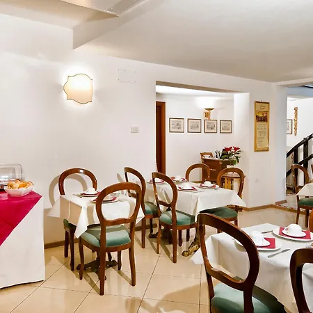 Giardinetto Venezia Szálloda 3*